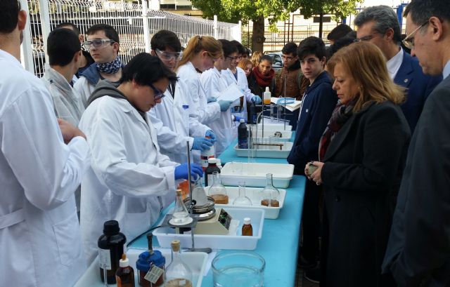 La consejera de Educación inaugura la XII Semana de la Ciencia y la Tecnología del IES Floridablanca - 1, Foto 1