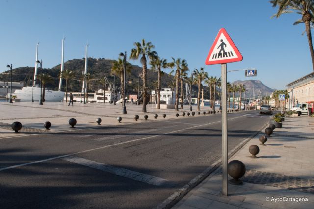 Corte de trafico en el Paseo Alfonso XII para eliminar un paso de peatones antiguo - 1, Foto 1