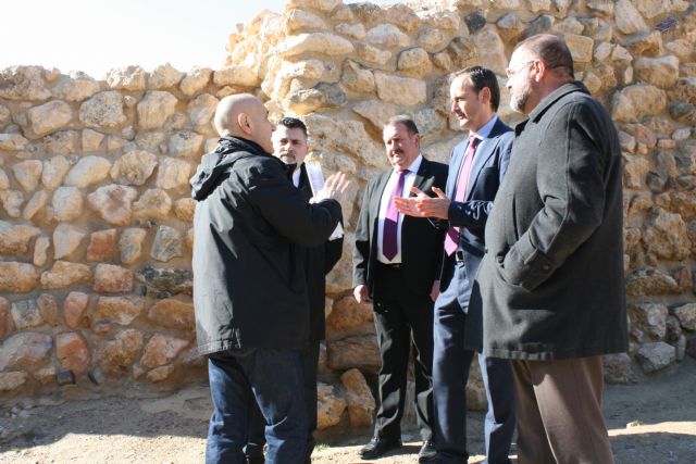 La réplica de la Casa Argárica impulsará el yacimiento arqueológico de La Bastida, Foto 5