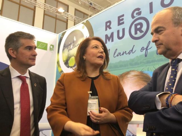 La Región y Andalucía defienden en Berlín que la eficiencia en el uso del agua les hace ser un referente en la producción de frutas y verduras - 2, Foto 2