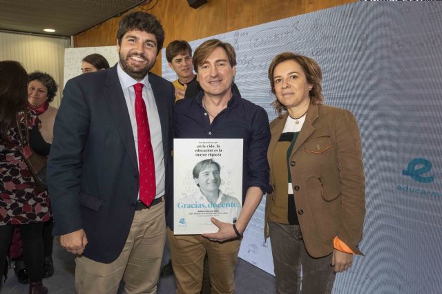 López Miras anuncia un plan para reducir burocracia a los docentes y que puedan dedicar más tiempo a la atención de los alumnos - 1, Foto 1