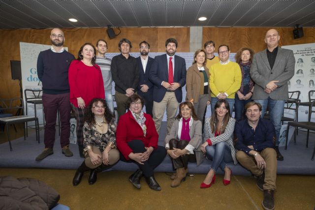 López Miras anuncia un plan para reducir burocracia a los docentes y que puedan dedicar más tiempo a la atención de los alumnos - 3, Foto 3