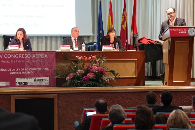 El catedrático Jesús Jordano analiza en la UMU las limitaciones que afectan a la legislación medioambiental - 3, Foto 3