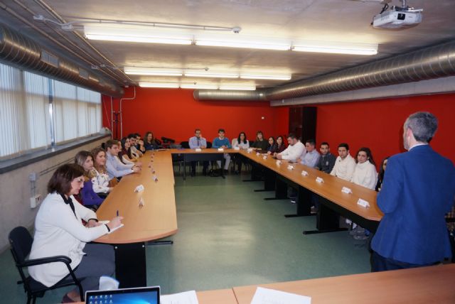 El programa UMU Business Talent es un programa pionero a nivel nacional de integracin de la realidad empresarial en los grados del mbito de la Economa y la Empresa, Foto 2