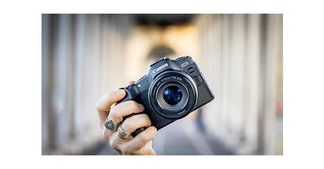 Mejora tus contenidos con la nueva cámara mirrorless del Sistema EOS R de Canon - 1, Foto 1
