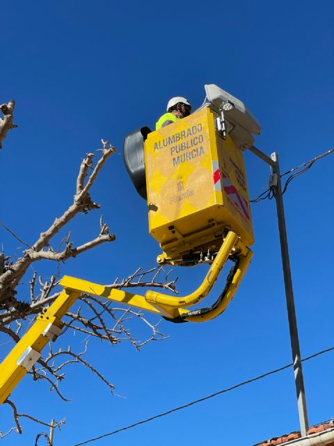 Santiago y Zaraiche, Zarandona  y Barqueros modernizan su alumbrado  con 370 luces ecoeficientes - 1, Foto 1