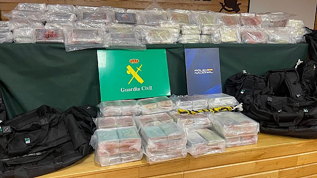 Intervenidos 486 kilos de cocaína en una embarcación tras un supuesto naufragio en Asturias - 1, Foto 1