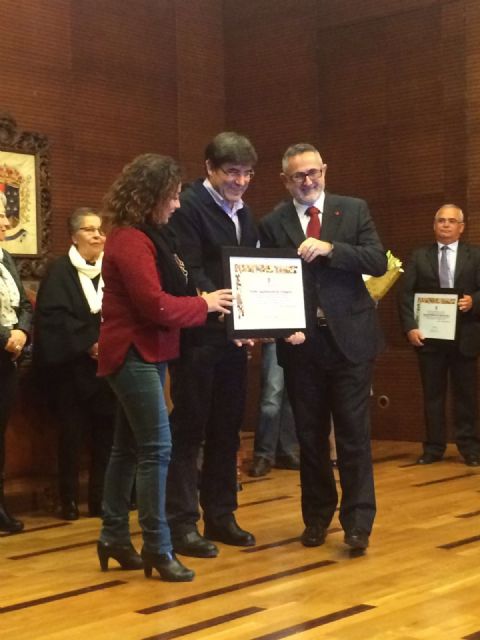 El Ayuntamiento de La Unión entrega a Cartagena una distinción de hermandad en conmemoración al 7 de marzo de 1916 - 1, Foto 1