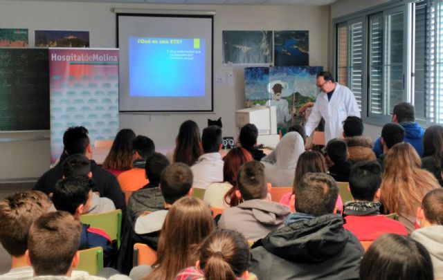 El IES La Florida torreño y el Hospital de Molina, contra los malos hábitos juveniles - 2, Foto 2
