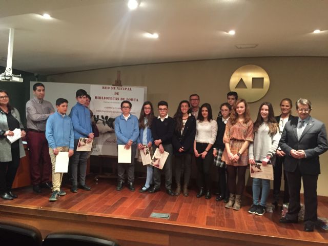 12 estudiantes lorquinos reciben los premios del 8° Certamen de Narración para Educación Secundaria Ángeles Pascual - 2, Foto 2