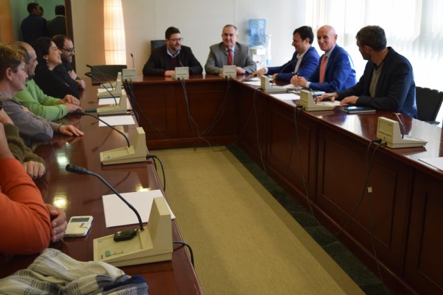 El PP participa en la reunión con el comité de empresa de  Radio Televisión de la Región de Murcia - 1, Foto 1