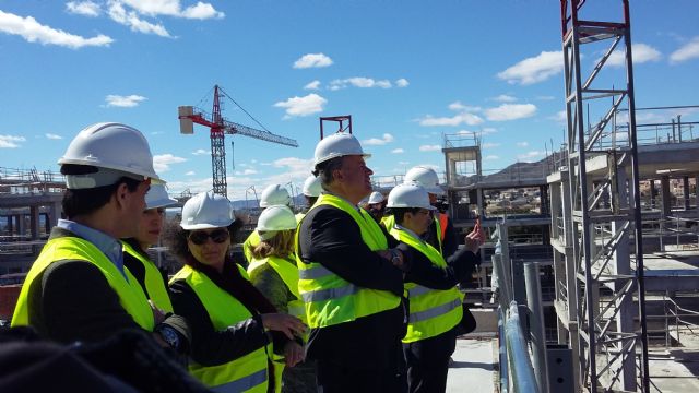 El Ayuntamiento rubrica su incorporación para reconstruir el barrio de San Fernando - 3, Foto 3