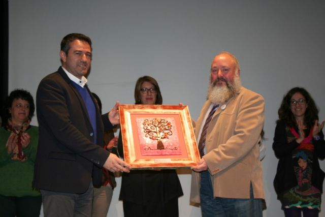 Alcantarilla ha entregado sus Premios de la Mujer al Colectivo de los Profesores de nuestro municipio, a nivel Institucional. Y a María del Carmen Yelo, el Premio Individual - 1, Foto 1