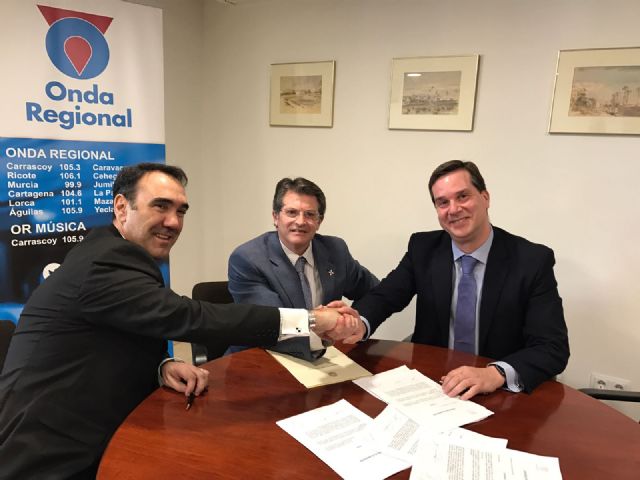 El Ayuntamiento firma un convenio con Radio Televisión de la Región de Murcia y con 7 TV Región de Murcia para retrasmitir los conciertos del I Festival Internacional de Guitarra Narciso Yepes - 1, Foto 1