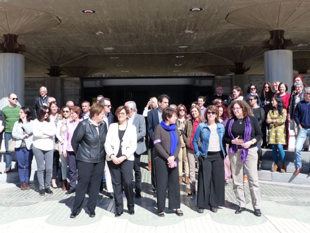 La Asamblea Regional de Murcia se adhiere al Paro Internacional de Mujeres - 1, Foto 1