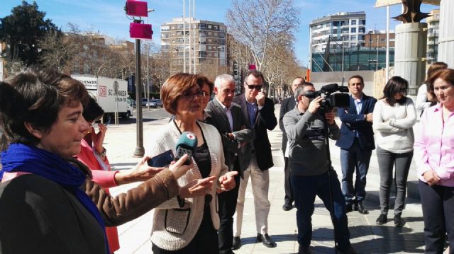 La Asamblea Regional de Murcia se adhiere al Paro Internacional de Mujeres - 2, Foto 2