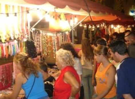 Mercados abre el plazo de solicitudes para el Mercadillo de la Plaza Bohemia durante esta Semana Santa - 1, Foto 1