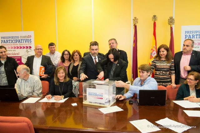 Cartagena culmina su primera edicion de los presupuestos participativos con el escrutinio de las votaciones de los proyectos elegidos por la ciudadania - 1, Foto 1