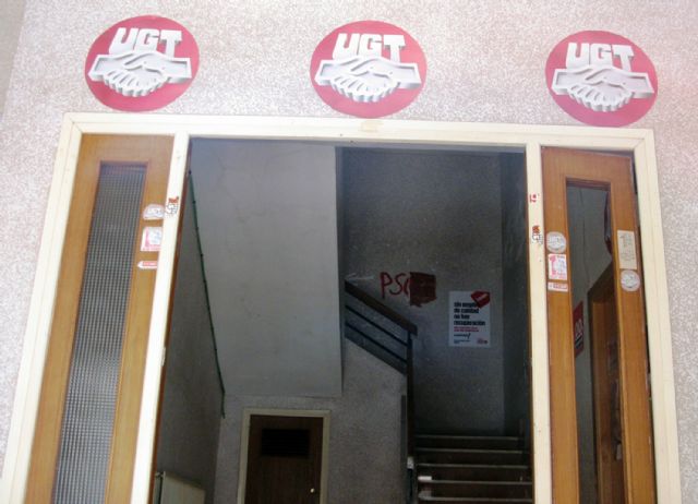 La Guardia Civil localiza e investiga a un vecino de Jumilla por causar daños en sedes políticas - 3, Foto 3