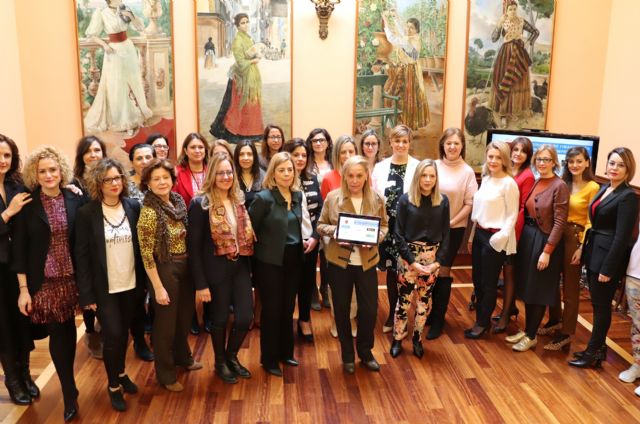 La Comunidad pone en marcha la línea de crédito AGIL-Emprendedora destinada a mujeres empresarias y autónomas - 1, Foto 1