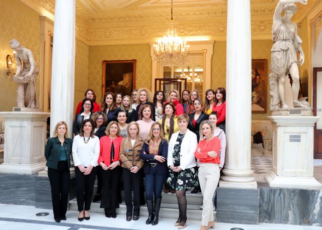 La Comunidad pone en marcha la línea de crédito AGIL-Emprendedora destinada a mujeres empresarias y autónomas - 2, Foto 2