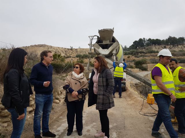 Agricultura inicia el acondicionamiento de un  camino rural en Campos del Río - 1, Foto 1