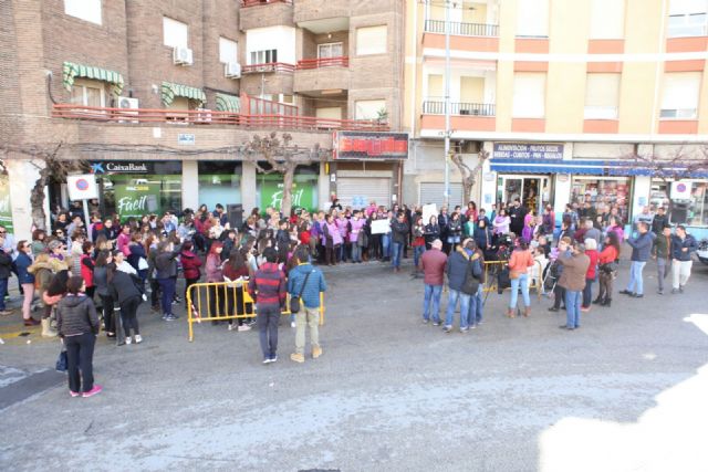 Cehegín conmemora el Día Internacional de la Mujer con la lectura de un Manifiesto - 4, Foto 4