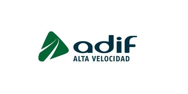 Adif AV pone en funcionamiento la pasarela peatonal en las inmediaciones del paso a nivel de Santiago el Mayor en Murcia - 1, Foto 1