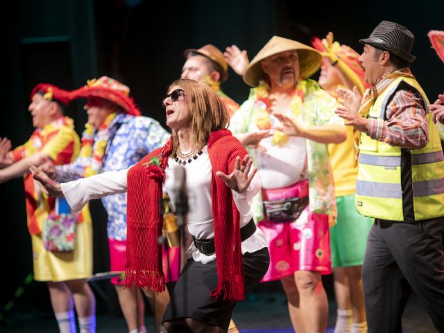 Los turistas del Poseidón ponen en pie al público del Auditorio - 1, Foto 1
