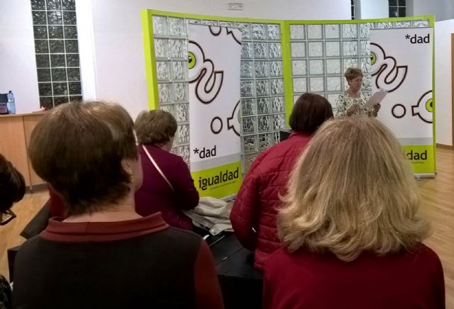 El Ayuntamiento torreño se suma a la celebración del 8 de marzo con la lectura de un manifiesto - 5, Foto 5