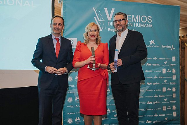 Marta Garrido, galardonada con la distinción ‘DH Profesional’ en los V Premios de Dirección Humana - 1, Foto 1