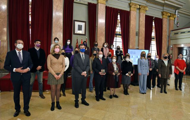 ´Murcia en Igualdad´ distingue a pioneras de la ciencia, la justicia y el sector del taxi - 2, Foto 2