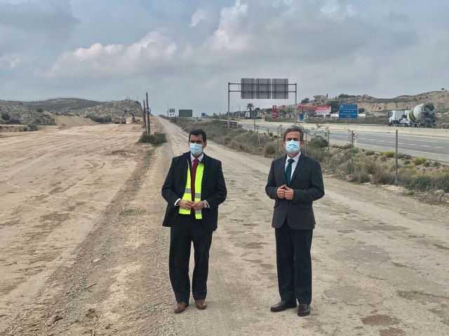La Comunidad cede al Ministerio 2,4 kilómetros de autovía regional para facilitar la construcción del Arco Noroeste - 1, Foto 1