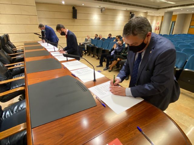 Las entidades financieras ponen 200 millones de euros a disposición de las empresas - 2, Foto 2