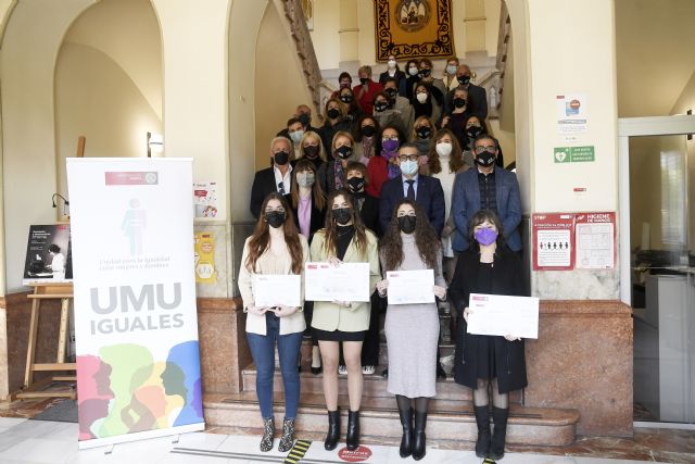 La Universidad de Murcia conmemora el 8M con las mujeres ucranianas en el pensamiento - 3, Foto 3