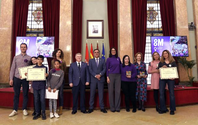 Trinidad Herrero Esquerro y la Asamblea Feminista de la Región de Murcia, homenajeadas con el galardón 'Murcia en Igualdad 2023' - 3, Foto 3
