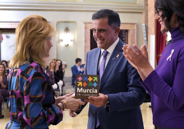 Trinidad Herrero Esquerro y la Asamblea Feminista de la Región de Murcia, homenajeadas con el galardón 'Murcia en Igualdad 2023' - 5, Foto 5