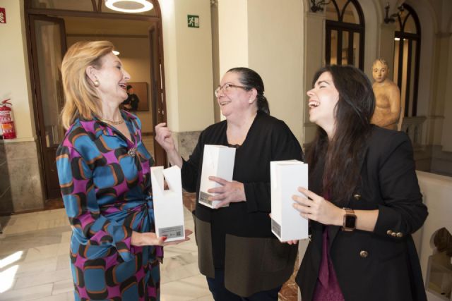 La Universidad de Murcia distingue a quienes trabajan por la igualdad en la institución - 2, Foto 2