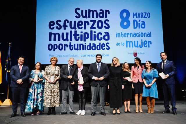 López Miras reclama la unidad de toda la sociedad para avanzar en igualdad sin fisuras - 1, Foto 1