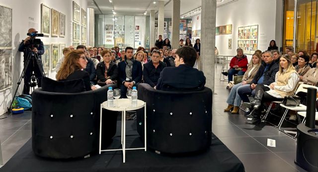 Alfonso Goizueta, finalista del Premio Planeta, conquista al público con su cercanía  en Río de Letras - 2, Foto 2