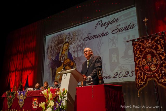 Wandosell dedica a sus progenitores un pregón que evoca la herencia cofrade de la Semana Santa de Cartagena - 1, Foto 1