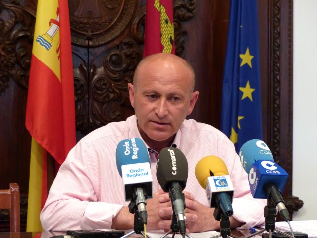 IU-V: El señor Ángel Meca se parece más a un concejal de IU que del equipo de gobierno - 1, Foto 1