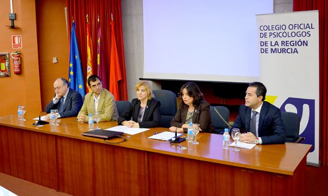 Los municipios deben liderar la construcción y el diseño de los nuevos Equipos de Servicios Sociales - 2, Foto 2