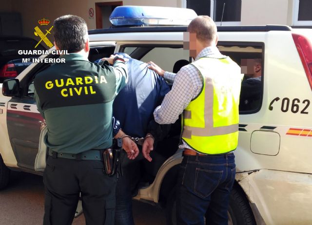 La Guardia Civil detiene a un peligroso delincuente por un apuñalamiento en Torre Pacheco - 2, Foto 2