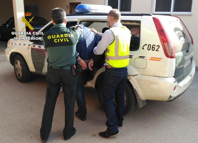 La Guardia Civil detiene a un peligroso delincuente por un apuñalamiento en Torre Pacheco - 3, Foto 3