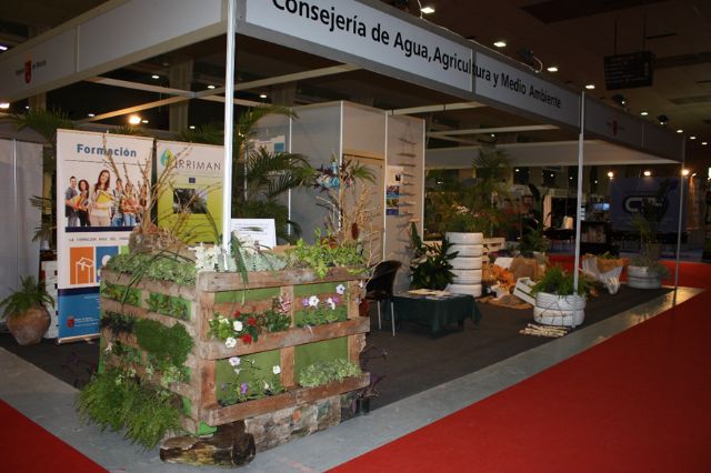Alumnos del CIFEA de Torre Pacheco realizaron el estand de la Consejería en Fame Innowa - 1, Foto 1