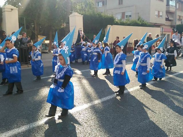 ´Los Pasitos´ del colegio ´Divino Maestro´ salieron en procesión un año más - 4, Foto 4