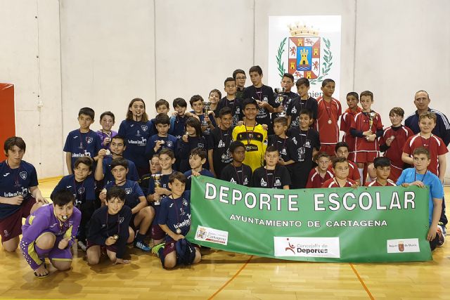 Cuatro equipos escolares se disputaron la Fase Municipal de Fútbol Sala Alevín - 1, Foto 1