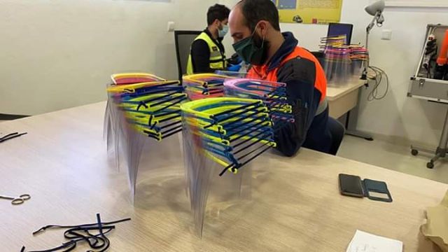 Más de 200 voluntarios elaboran 23.200 mascarillas para su reparto entre la población de San Pedro del Pinatar - 1, Foto 1