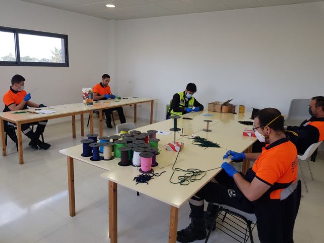 Más de 200 voluntarios elaboran 23.200 mascarillas para su reparto entre la población de San Pedro del Pinatar - 2, Foto 2